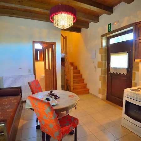 Maria Aparthotel 4*