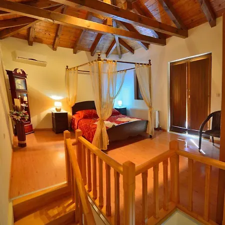 Aparthotel Maria 4*