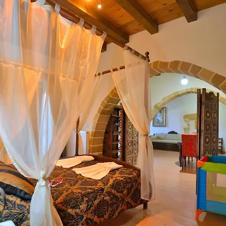 Aparthotel Maria 4*