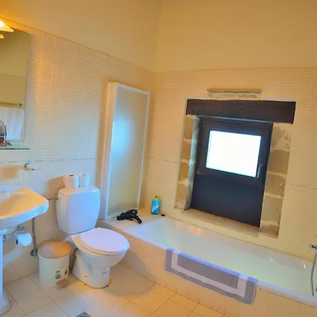 Maria Aparthotel 4*