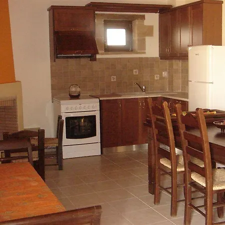 Maria 4* Kíssamos