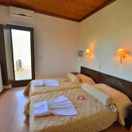 Maria 4* Kíssamos